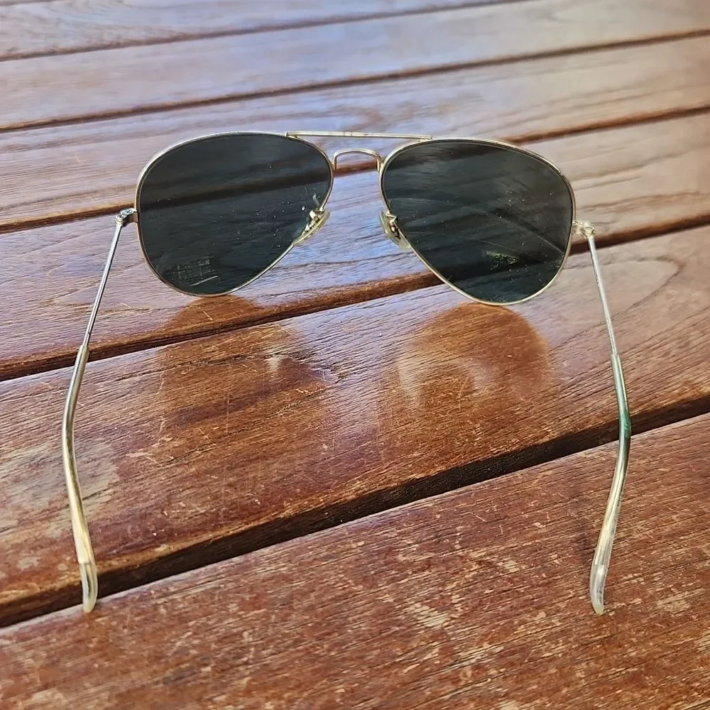 Ray Ban Aviatir Sunglasses Gold Tone Frame